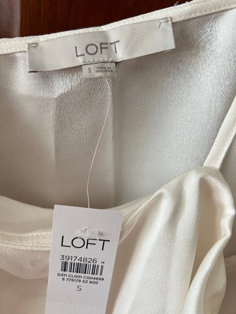 LOFT Ruffle Square Neck Cami (S) - Picture 6 of 12